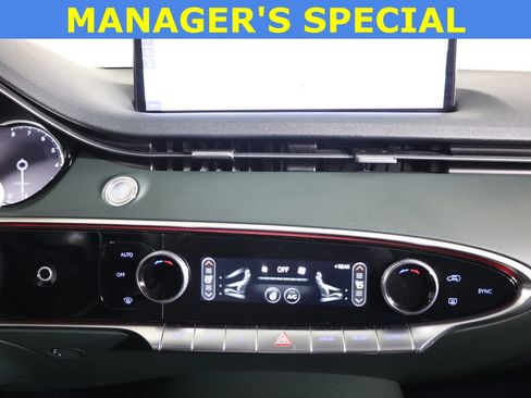 Used 2022 Genesis GV70 2.5T w/ Advanced Package AWD/4WD image 22