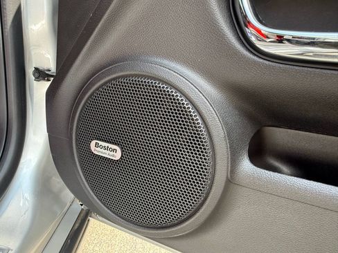 Used 2015 Chevrolet Camaro SS w/ Commemorative Special Edition RWD image 38
