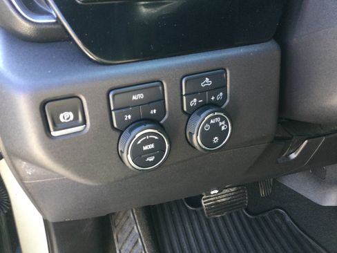 Used 2024 Chevrolet Silverado 1500 LT AWD/4WD image 15