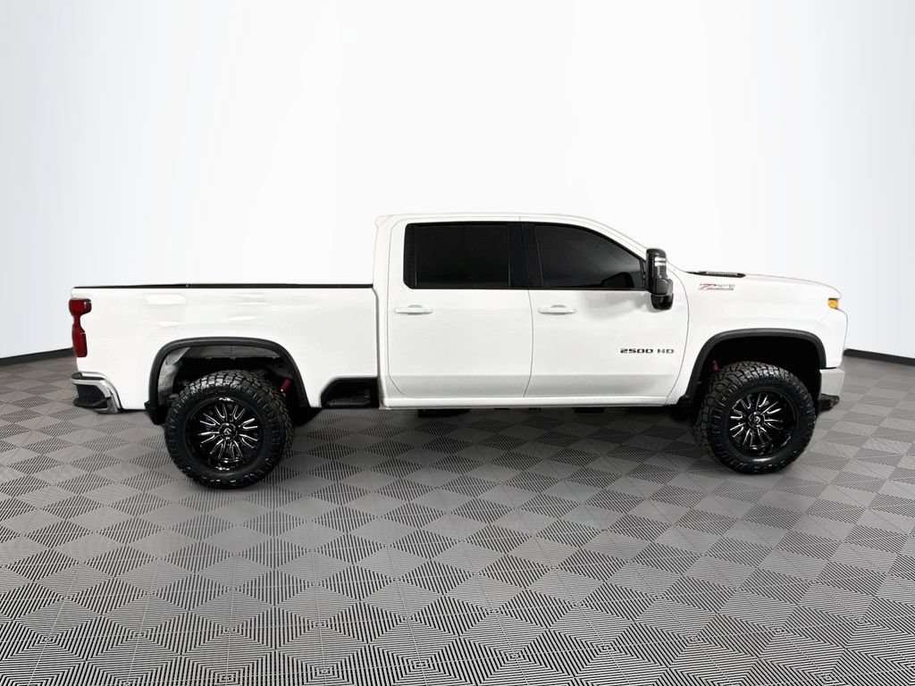 Used 2023 Chevrolet Silverado 2500 LT AWD/4WD image 8