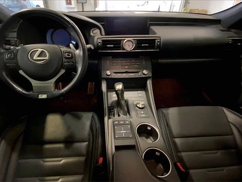 Used 2017 Lexus RC 200t image 14