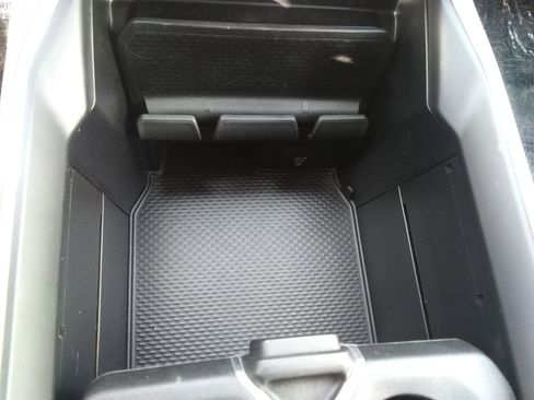 Used 2020 RAM 1500 Laramie image 22