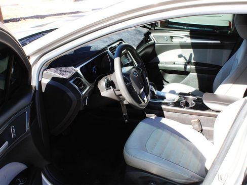 Used 2015 Ford Fusion S image 10
