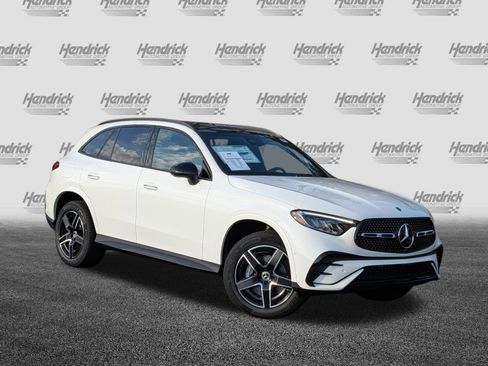 Used 2026 Mercedes-Benz GLC 300 4MATIC image 2