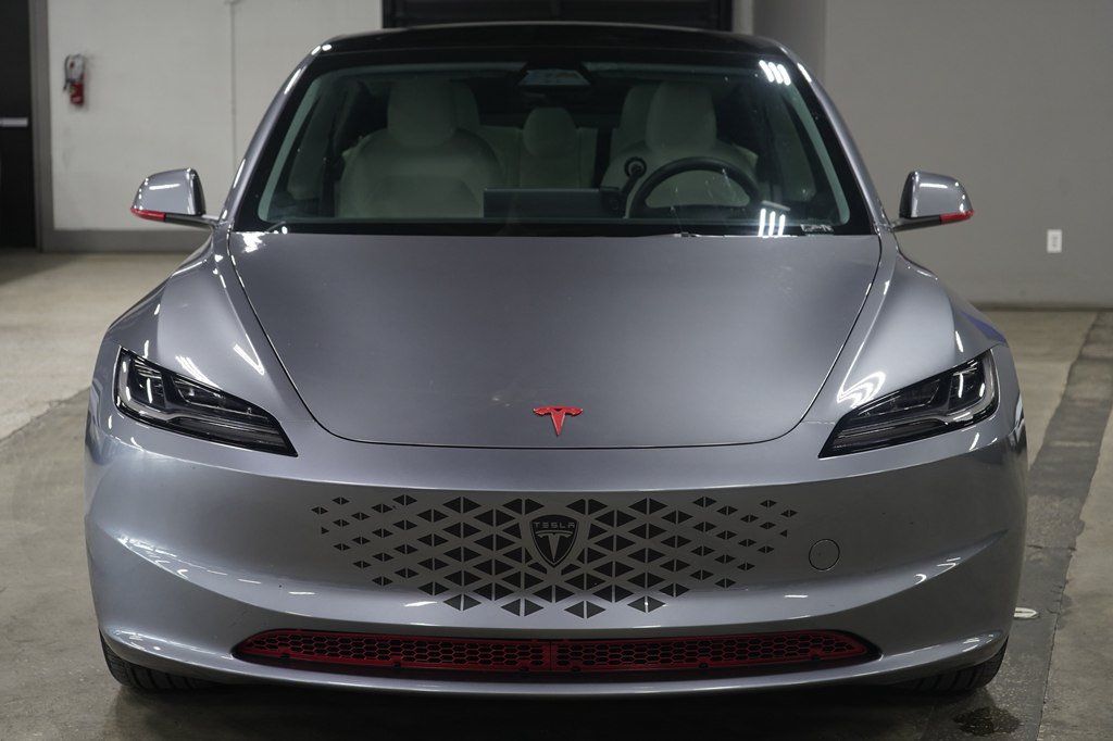Used 2025 Tesla Model 3 Long Range RWD image 8
