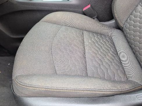 Used 2020 Chevrolet Equinox LT image 12