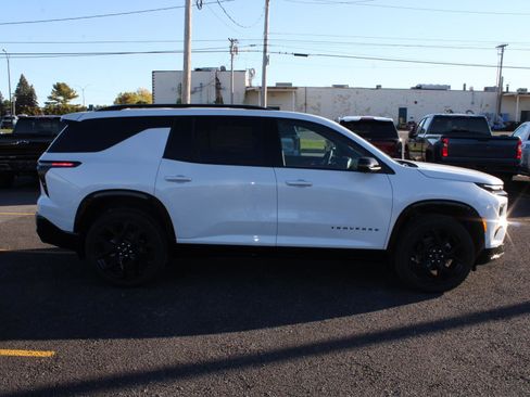 New 2026 Chevrolet Traverse RS image 4