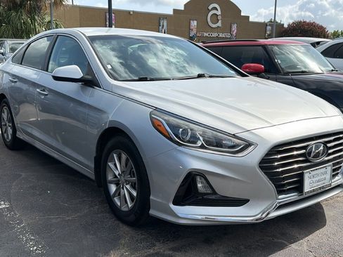 Used 2019 Hyundai Sonata SE FWD image 3