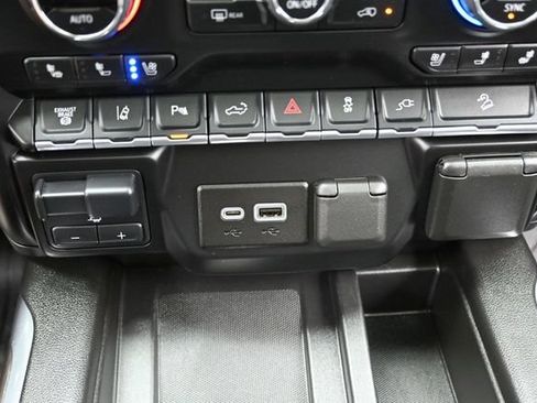 Used 2022 Chevrolet Silverado 2500 LTZ w/ LTZ Premium Package AWD/4WD image 44