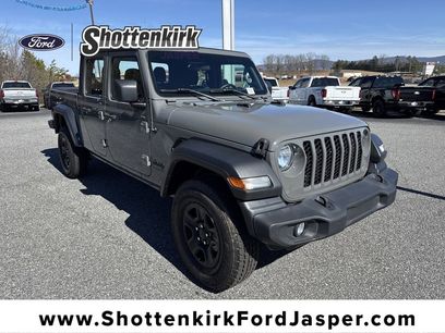 Used 2022 Jeep Gladiator Sport w/ Trailer Tow Package
