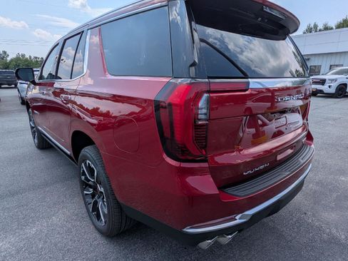 New 2026 GMC Yukon Denali w/ Denali Reserve Package AWD/4WD image 8