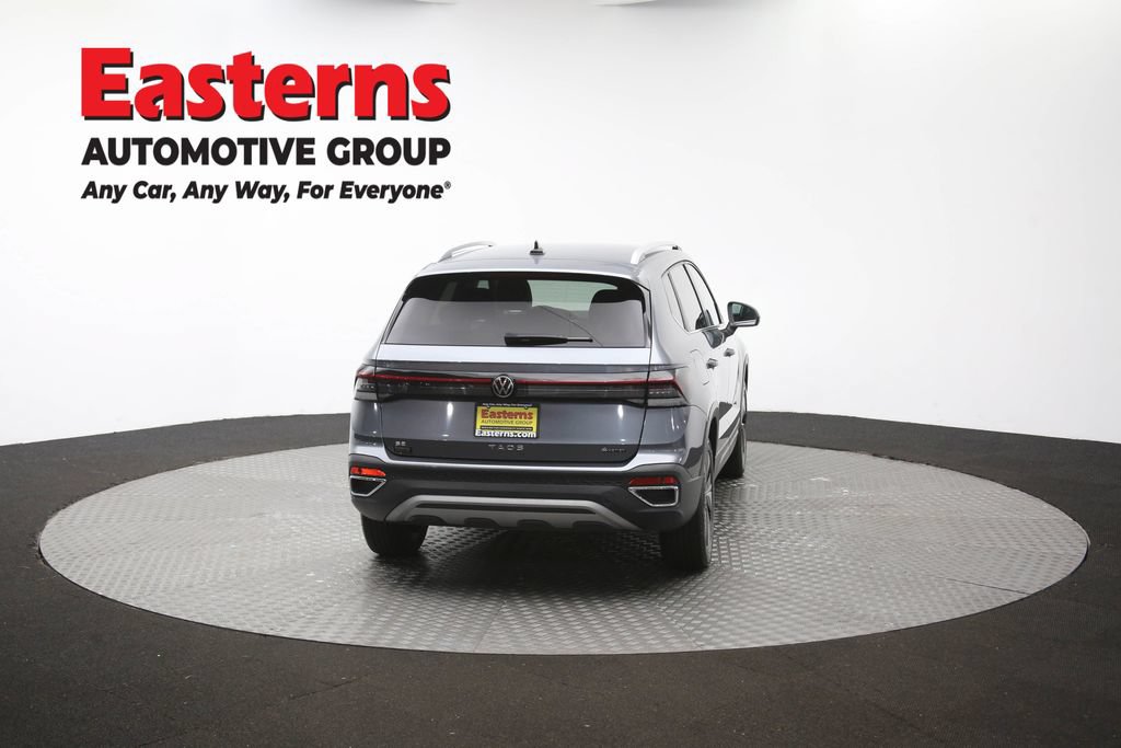 Used 2025 Volkswagen Taos SE AWD/4WD image 38