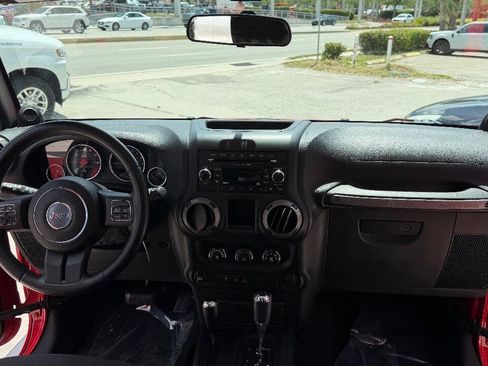 Used 2014 Jeep Wrangler Unlimited Sport w/ Connectivity Group AWD/4WD image 15