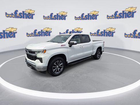Certified 2022 Chevrolet Silverado 1500 LT w/ Z71 Off-Road Package AWD/4WD image 9