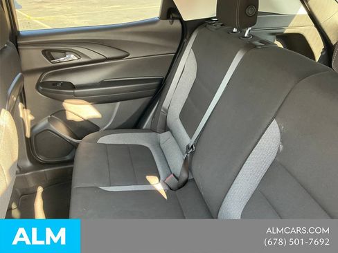 Used 2025 Chevrolet TrailBlazer LT AWD/4WD image 14