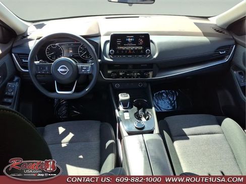 Used 2023 Nissan Rogue SV image 21