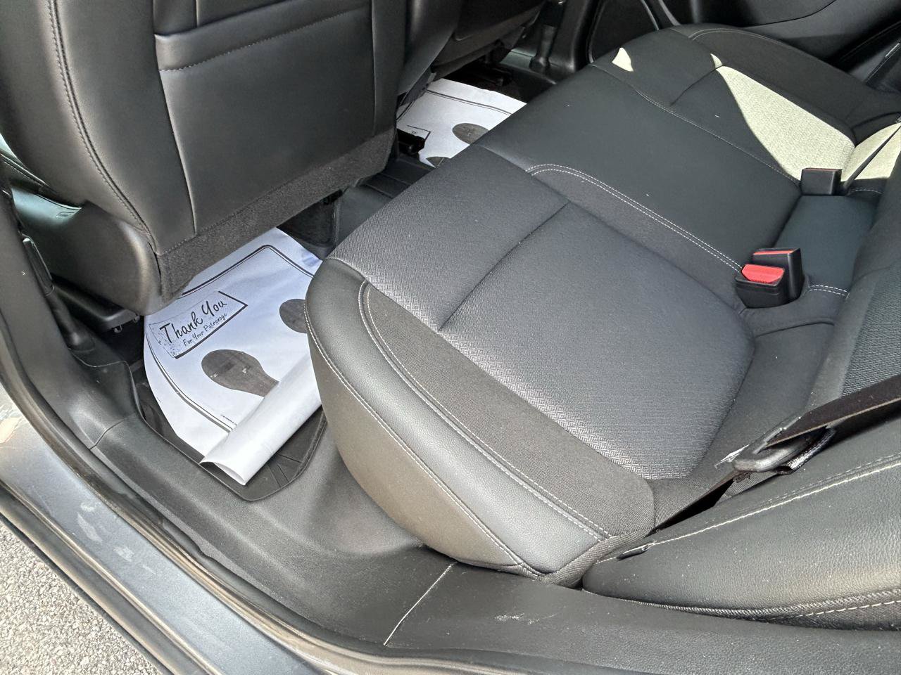 Used 2022 Buick Encore GX Preferred AWD/4WD image 9