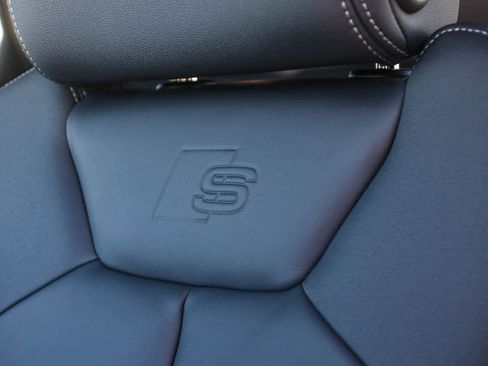 New 2025 Audi Q3 2.0T Premium image 44