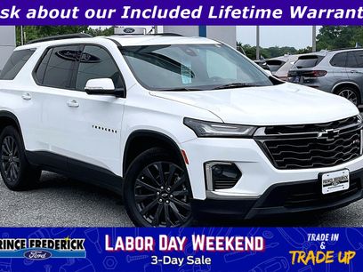 Used 2023 Chevrolet Traverse RS