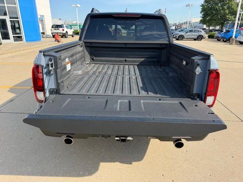 Certified 2024 Honda Ridgeline Black Edition image 4