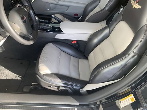 Used 2008 Chevrolet Corvette Convertible w/ Preferred Equipment Group image 16