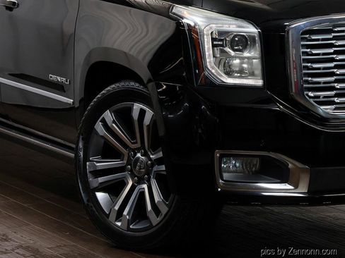 Used 2018 GMC Yukon XL Denali w/ Denali Ultimate Package AWD/4WD image 3