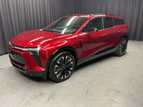 Used 2025 Chevrolet Blazer EV RS AWD/4WD image 3