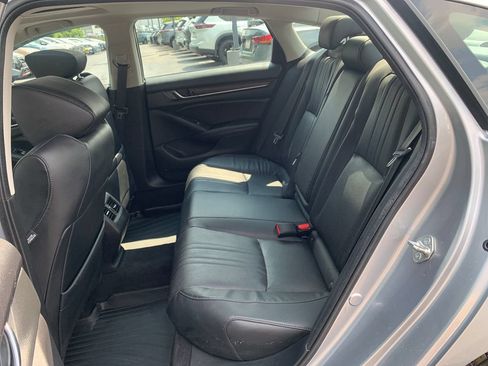 Used 2018 Honda Accord Touring image 22