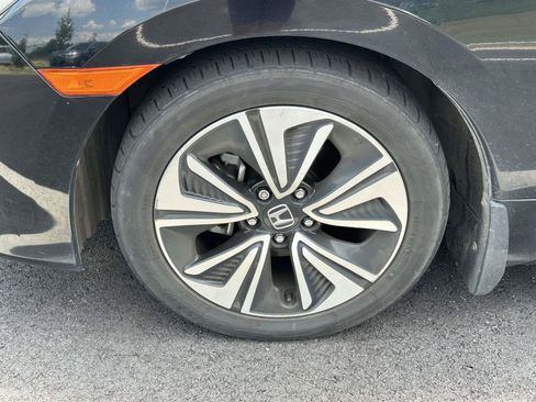 Used 2017 Honda Civic EX-T image 4