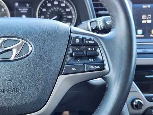 Used 2017 Hyundai Elantra SE w/ SE A/T Tech Package 03 FWD image 16