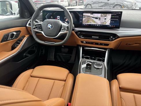 Used 2025 BMW 330i xDrive 330i xDrive w/ Premium Package image 31