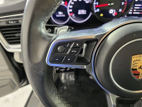 Used 2019 Porsche Panamera 4 image 19