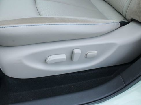 Used 2019 Nissan Leaf SL Plus FWD image 13