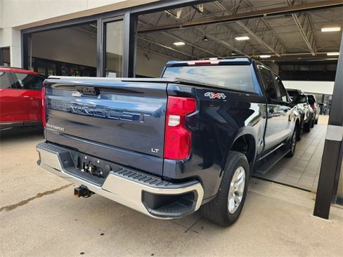 Used 2023 Chevrolet Silverado 1500 LT AWD/4WD image 6