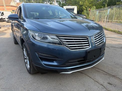 Used 2018 Lincoln MKC Select w/ Select Plus Package AWD/4WD image 3