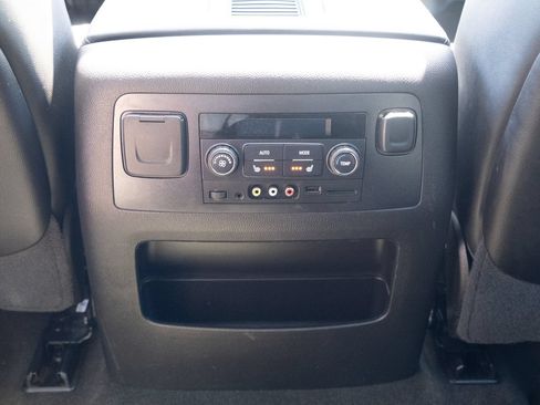 Used 2016 Chevrolet Suburban LTZ AWD/4WD image 20