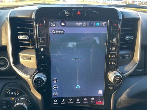 Used 2025 RAM 1500 Big Horn image 13