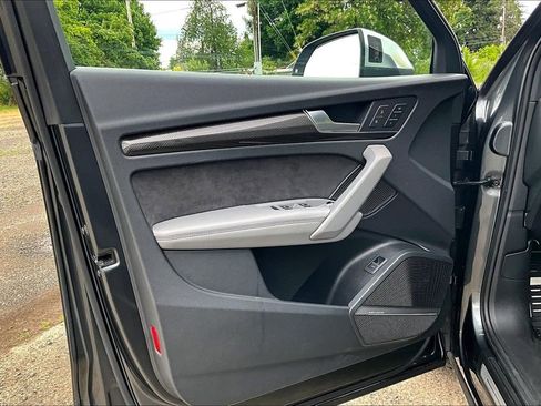 Used 2018 Audi SQ5 Prestige AWD/4WD image 22