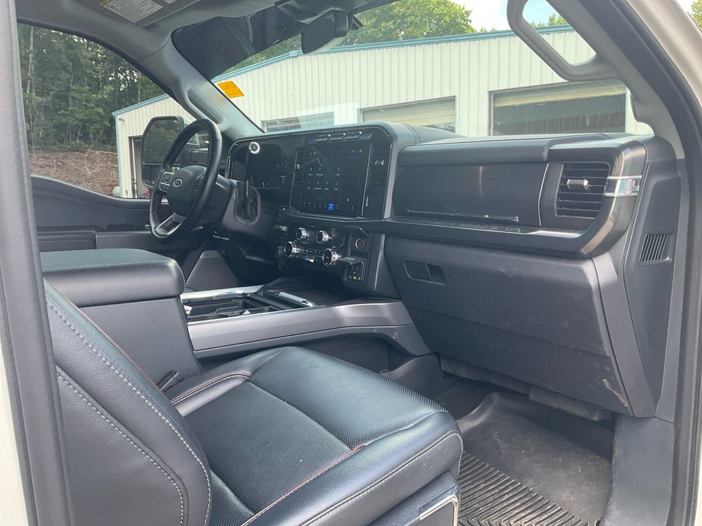 Used 2024 Ford F250 Lariat w/ Chrome Package AWD/4WD image 11