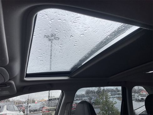 Certified 2022 Subaru Forester Touring w/ Popular Package #3 image 10