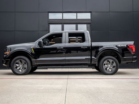 Used 2025 Ford F150 STX w/ Equipment Group 200A AWD/4WD image 9