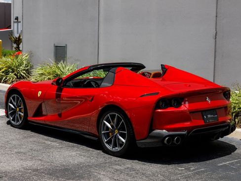 Used 2023 Ferrari 812 GTS RWD image 3