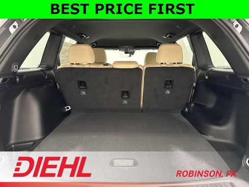 New 2025 Jeep Grand Cherokee Limited w/ Black Appearance Package image 9