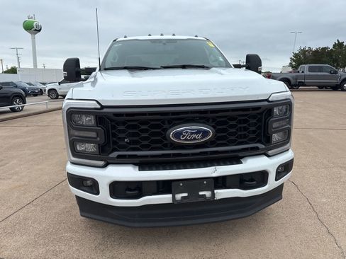 Used 2024 Ford F350 XLT w/ XLT Premium Package AWD/4WD image 2