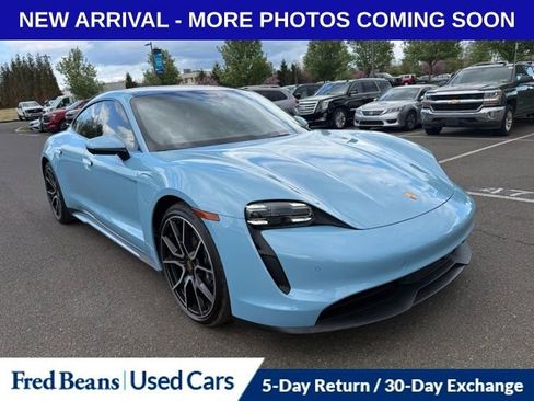 Used 2024 Porsche Taycan image 1