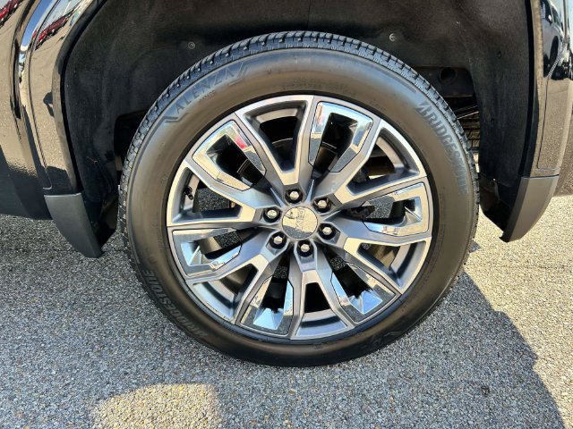 Used 2024 GMC Sierra 1500 Denali AWD/4WD image 3
