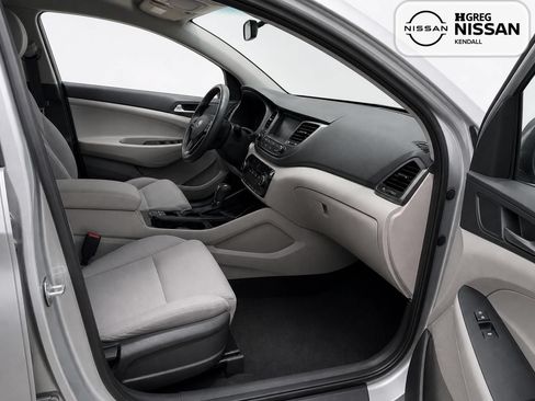 Used 2018 Hyundai Tucson SEL FWD image 11