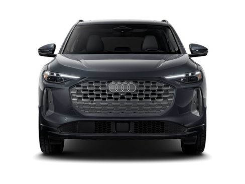 Certified 2025 Audi Q5 Prestige AWD/4WD image 4