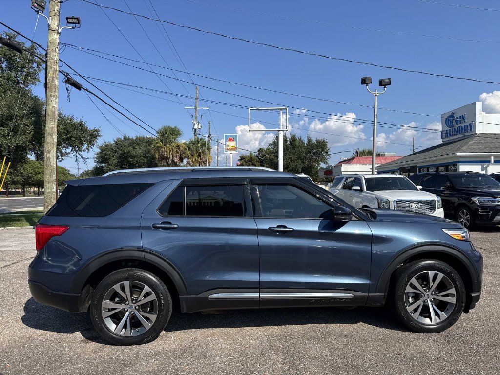 Used 2020 Ford Explorer Platinum w/ Premium Technology Package AWD/4WD image 22