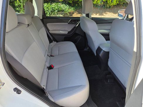 Used 2017 Subaru Forester 2.5i Premium AWD/4WD image 15